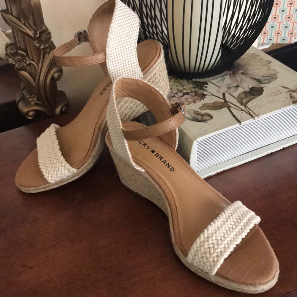 Lucky brand sandals
